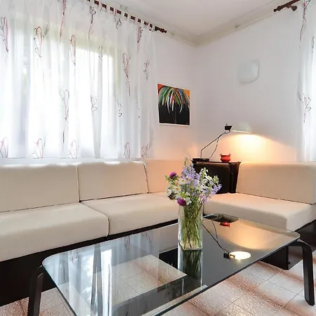 Fuer 3 Personen Ca 55 Qm In Premantura, Istrien Istrische Riviera Apartment *